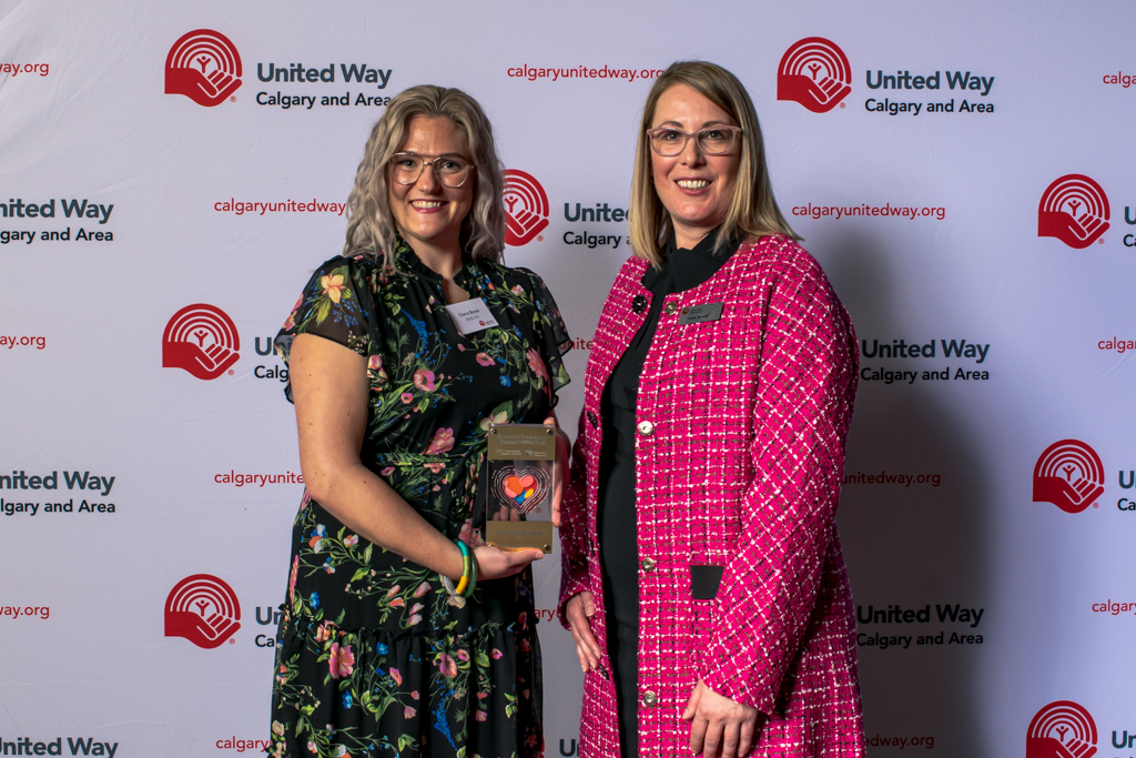 Diana Borak (accepting award on behalf of) Vanessa Bryant, AltaLink - Power of One